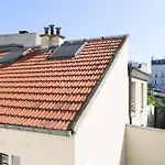 Spacious Apartment In The Heart Of Les Batignolles