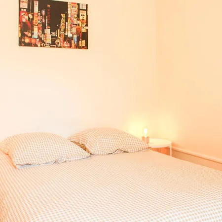 Spacious In The Heart Of Les Batignolles *